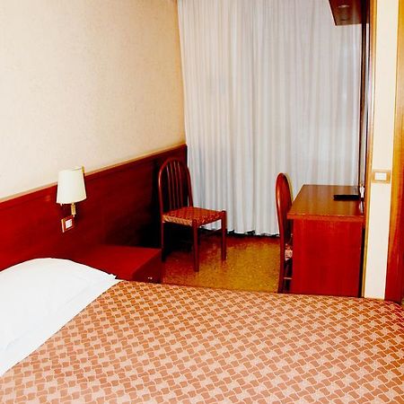 Hotel Bruna Rome Luaran gambar