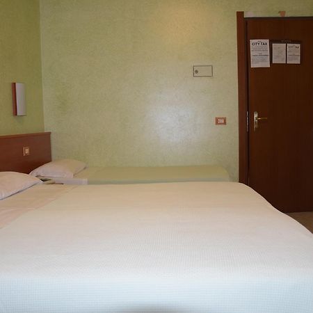 Hotel Bruna Rome Luaran gambar