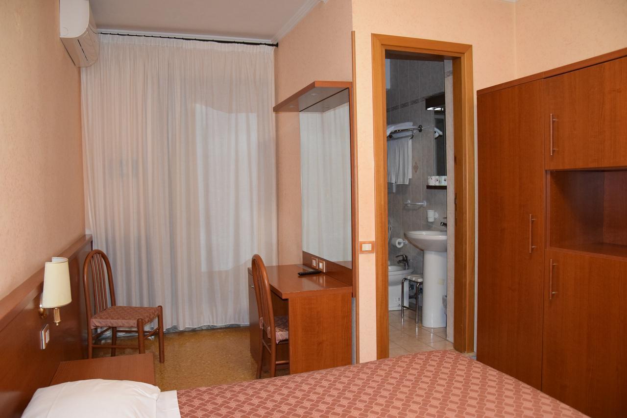 Hotel Bruna Rome Luaran gambar