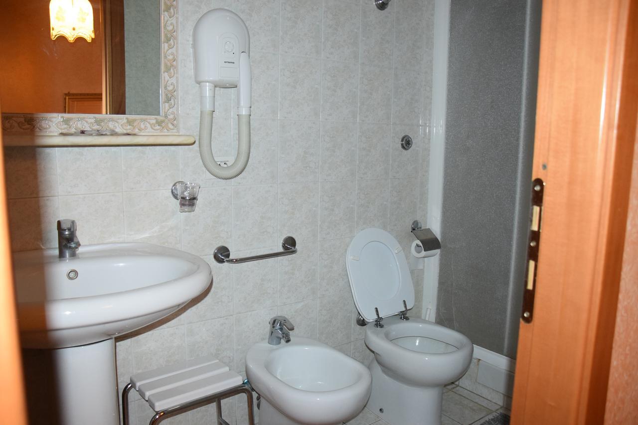 Hotel Bruna Rome Luaran gambar