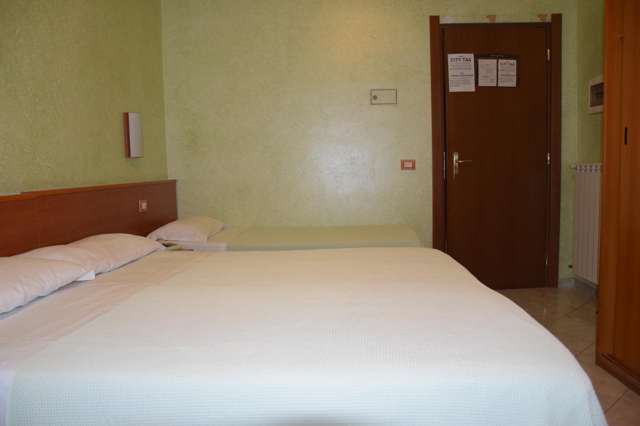 Hotel Bruna Rome Luaran gambar